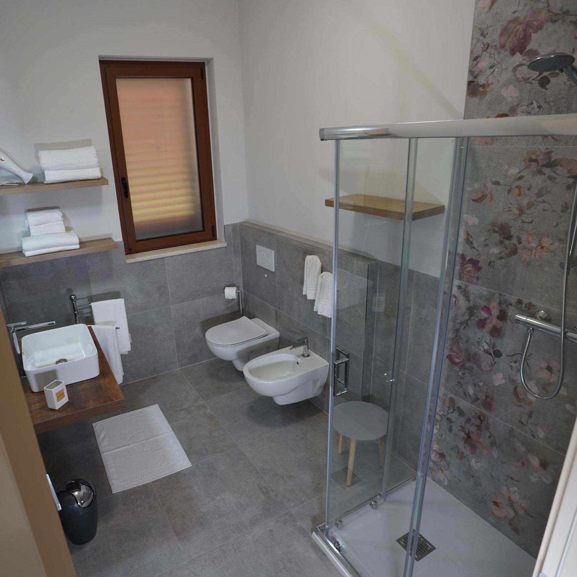 Hostal Casale Ferrantino Giulianova Exterior foto